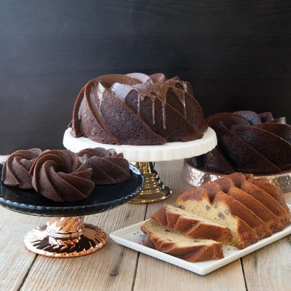 Molde Heritage Loaf Pan Nordic Ware