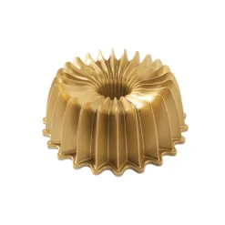 Molde Nordic Ware Brilliance Bundt Pan Dorado