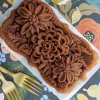 Molde Nordic Ware Floral Loaf Pan