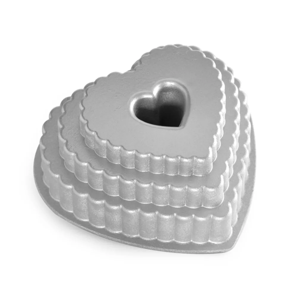 Molde Nordic Ware Tiered Heart Bundt