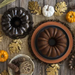 Molde Original Bundt Pan - Nordic Ware