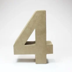 Número 4 de Cartón 17cm