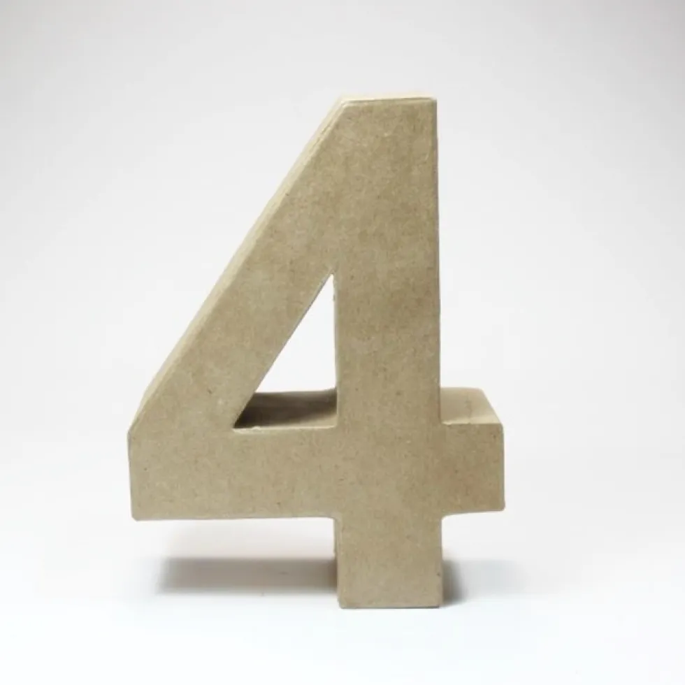 Número 4 de Cartón 17cm