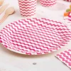 Platos Rosas con Rayas Onduladas