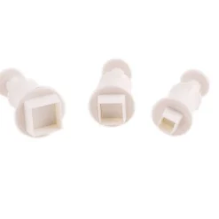 Set de 3 Cortadores con Expulsor Cuadrados Ibili